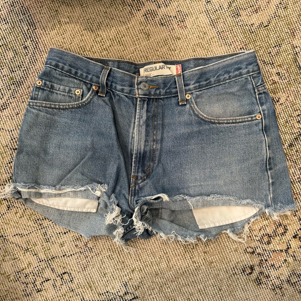 Levi’s Jean Denim Cut-Off Shorts Mid-Rise